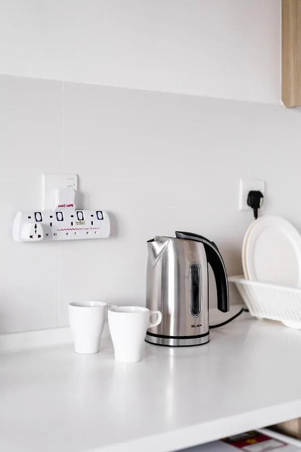 Muji B&W Studio - Seaview At 218 Tropicana Near Komtar Food Heaven With Netflix & Tv Box George Town Apartment