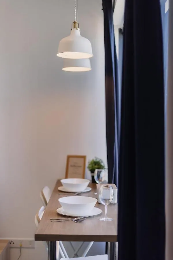 Apartment Muji B&W Studio - Seaview At 218 Tropicana Near Komtar Food Heaven With Netflix & Tv Box George Town